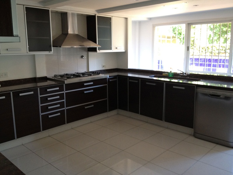 ESTRADA 2215 – Cocina