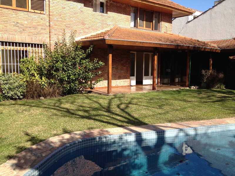 ESTRADA 2215 – Jardín