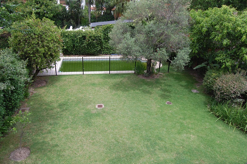 MUÑIZ 1063 – Jardín (2)