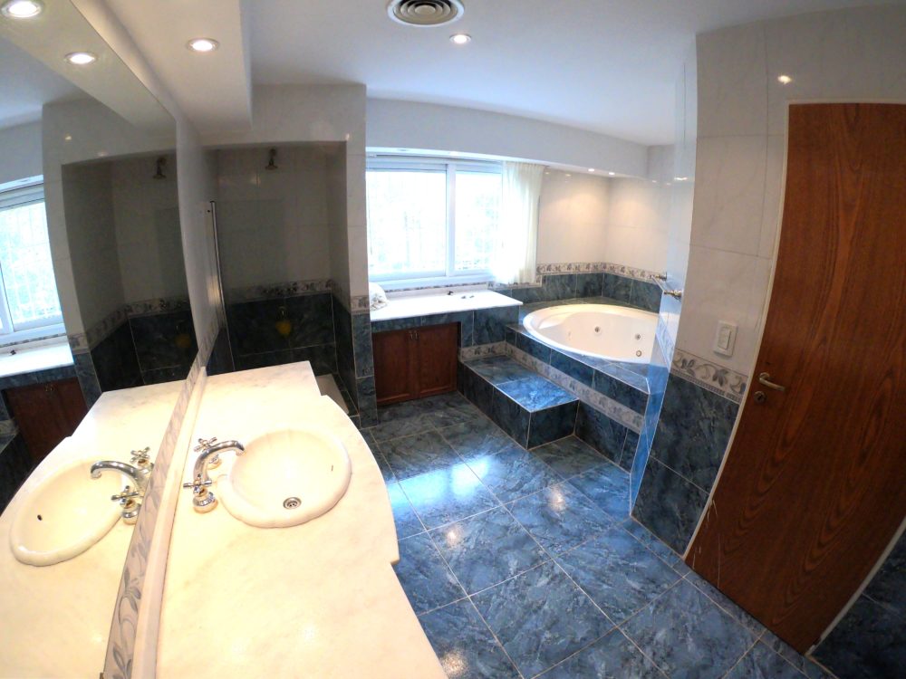 DCIM100GOPROGOPR0426.JPG