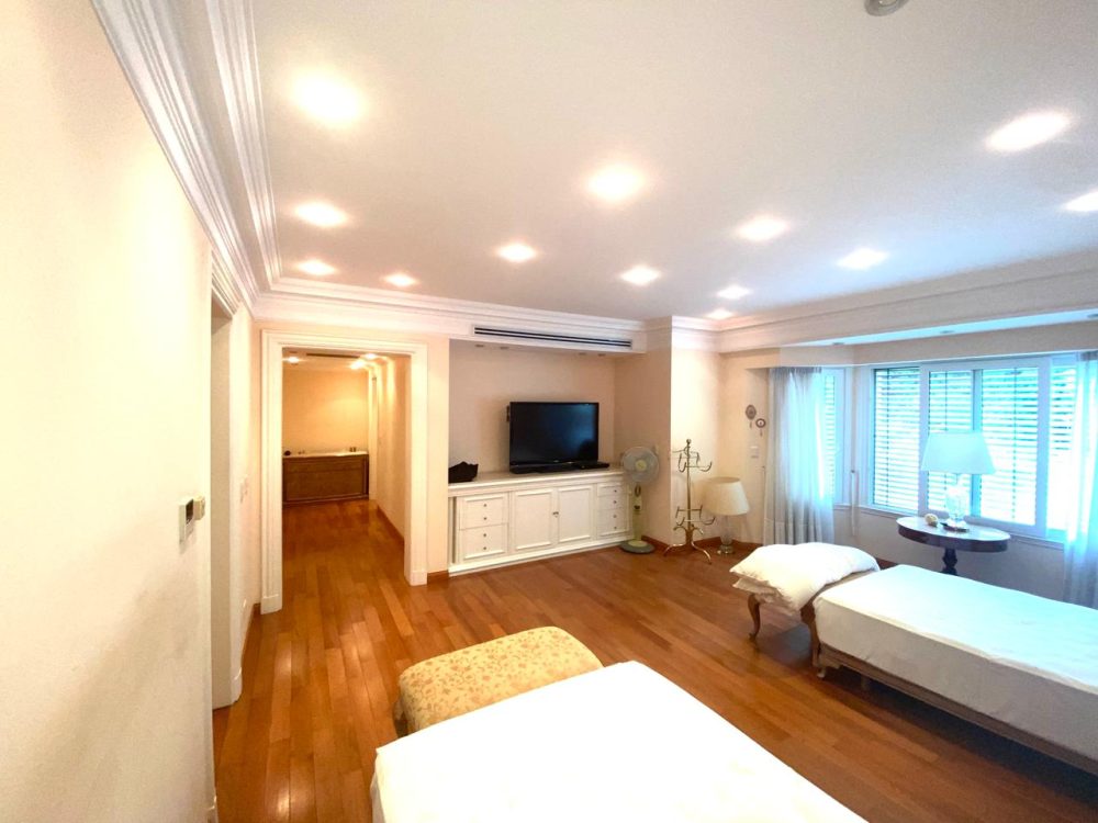 WhatsApp Image 2026-01-29 at 11.50.40 PM